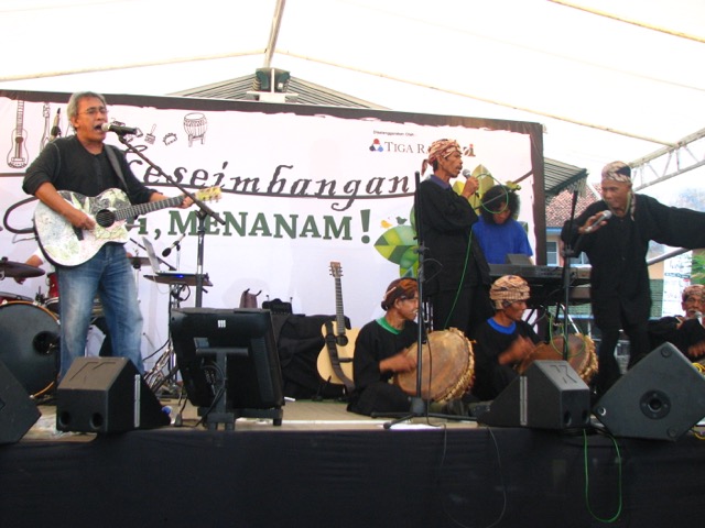Staging local identity in West Java